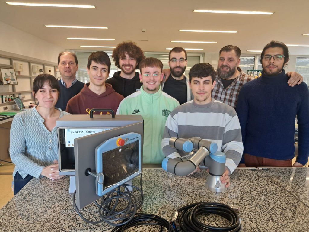 PHOTO 2025 02 25 13 10 27 - Ciclos de Formación Profesional - Montecastelo